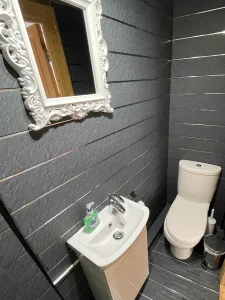 The Garden Room - Shower room 2 Bed & breakfast in Suffolk